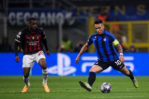 中超第10輪上海海港1-0上海申花 李聖龍攻入致勝球楊旭進球被吹.